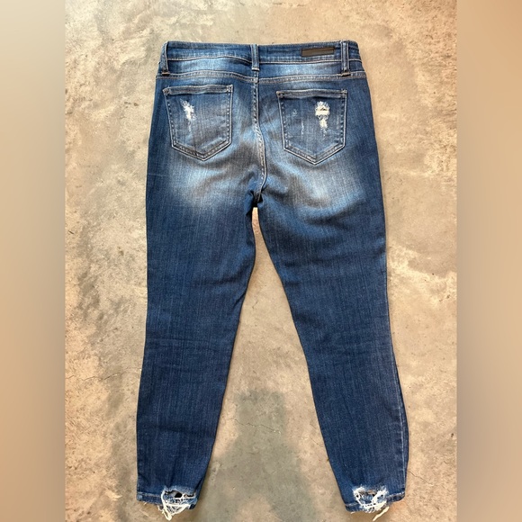 Mid-Rise Distressed Skinny Jeans - Picture 2 of 6